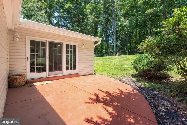 10418 ADEL RD, Oakton, VA 22124
