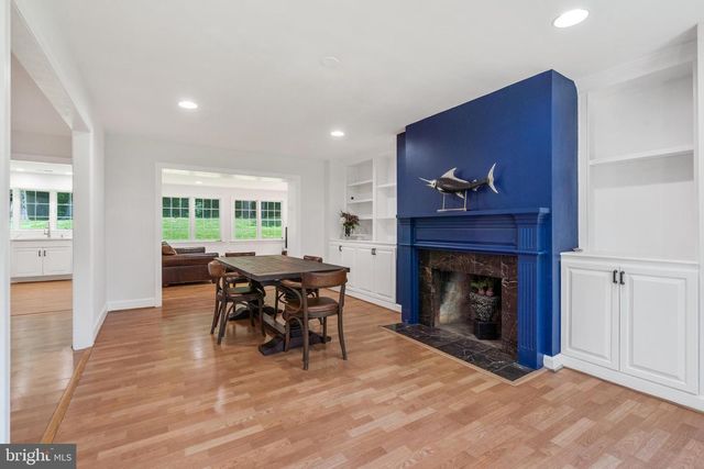 10418 ADEL RD, Oakton, VA 22124