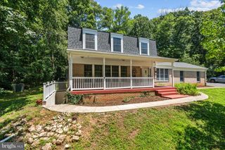 10418 ADEL RD, Oakton, VA 22124