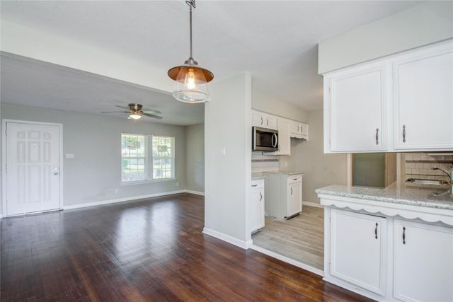 10226 Envoy Street, Houston, TX 77016