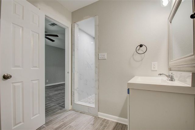 10226 Envoy Street, Houston, TX 77016