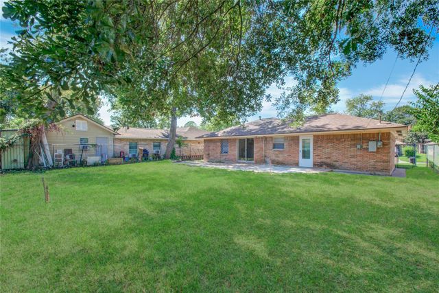 10226 Envoy Street, Houston, TX 77016