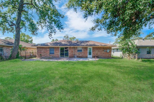 10226 Envoy Street, Houston, TX 77016