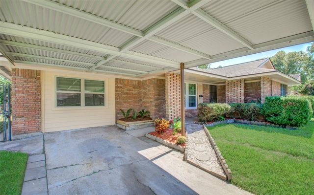 10226 Envoy Street, Houston, TX 77016