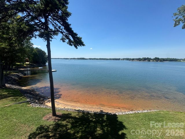 363 Northwest Drive, Davidson, NC 28036