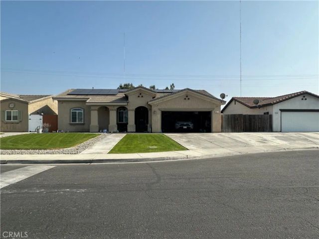 1611 Brea Street, Bakersfield, CA 93307