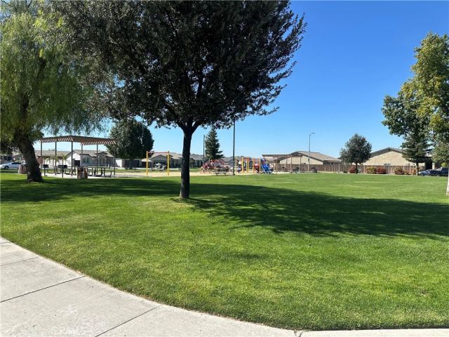 1611 Brea Street, Bakersfield, CA 93307