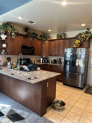 1611 Brea Street, Bakersfield, CA 93307