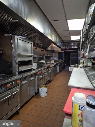 8034 BUSTLETON AVE, Philadelphia, PA 19152