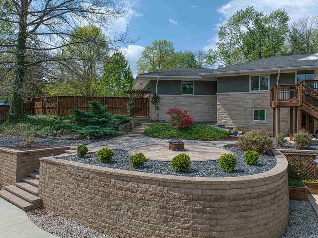 4201 Jennings Lane, Evansville, IN 47720