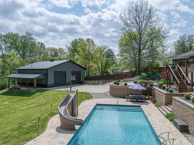 4201 Jennings Lane, Evansville, IN 47720