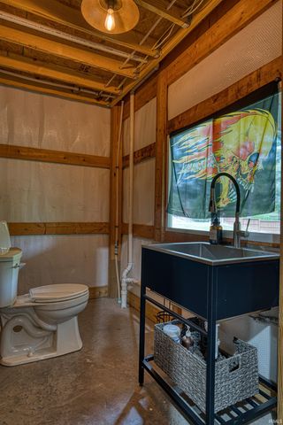 4201 Jennings Lane, Evansville, IN 47720