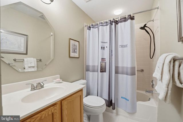 6369 AVINGTON PL, Gainesville, VA 20155