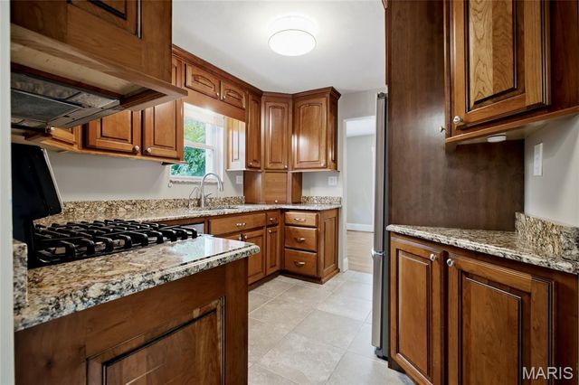 619 N Rock Hill Road, Rock Hill, MO 63119