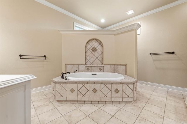 305 Edgewood Dr, Cabot, AR 72023
