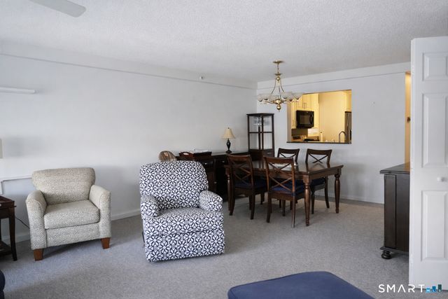 2 Mansfield Grove Road APT 170, East Haven, CT 06512