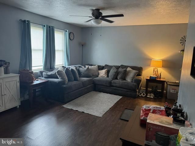 207 CENTRAL AVE, Moorefield, WV 26836