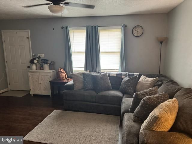 207 CENTRAL AVE, Moorefield, WV 26836