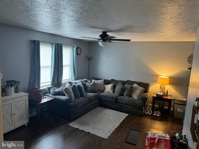 207 CENTRAL AVE, Moorefield, WV 26836