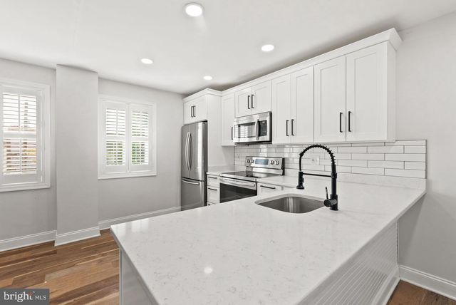 4355 G ST SE, Washington, DC 20019