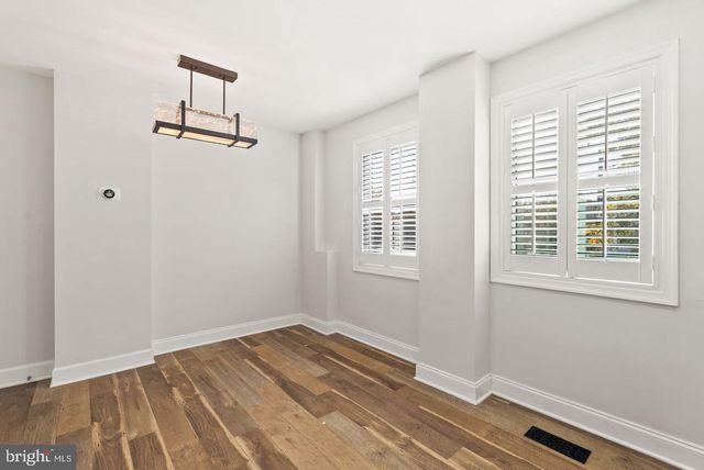 4355 G ST SE, Washington, DC 20019