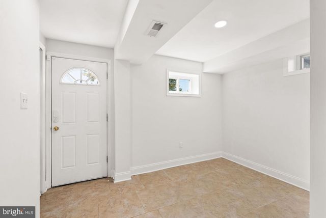 4355 G ST SE, Washington, DC 20019