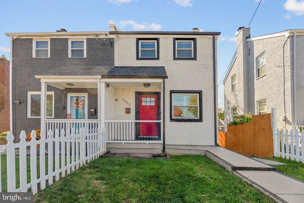 4355 G ST SE, Washington, DC 20019