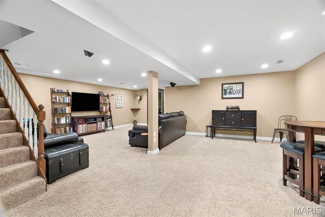 2516 Denlo Court, Fenton, MO 63026