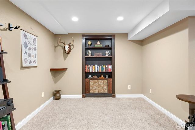 2516 Denlo Court, Fenton, MO 63026