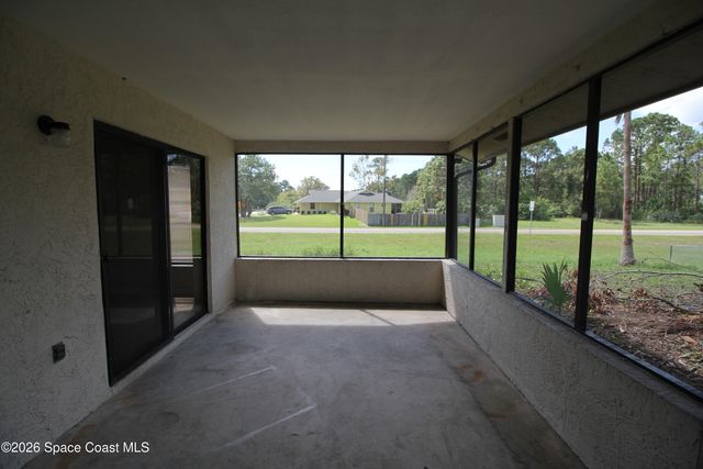 1300 Lamplighter Drive NW, Palm Bay, FL 32907