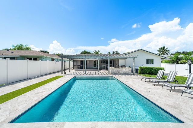 3616 SE 2nd Street, Boynton Beach, FL 33435