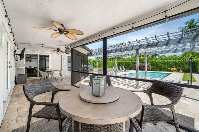 3616 SE 2nd Street, Boynton Beach, FL 33435