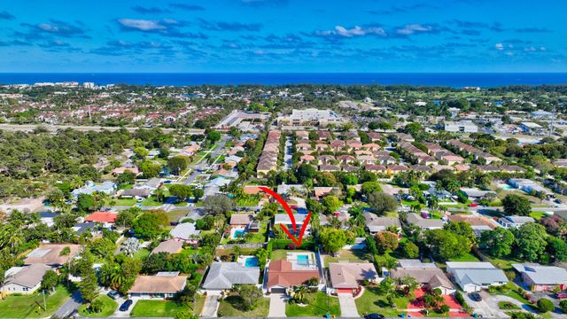 3616 SE 2nd Street, Boynton Beach, FL 33435