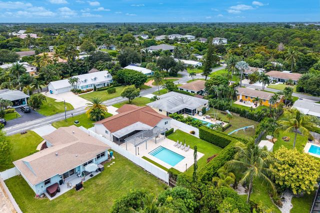 3616 SE 2nd Street, Boynton Beach, FL 33435