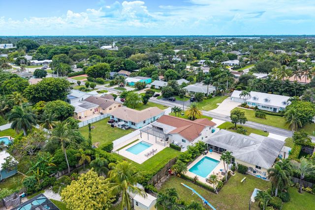 3616 SE 2nd Street, Boynton Beach, FL 33435