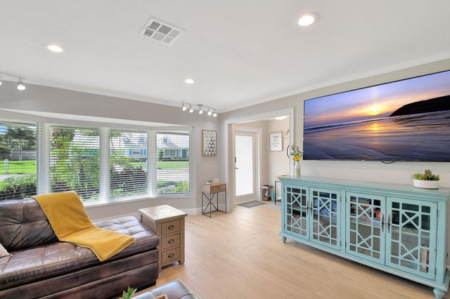 3616 SE 2nd Street, Boynton Beach, FL 33435