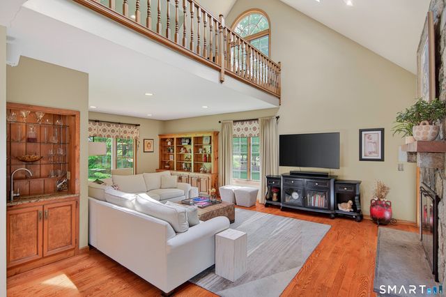7 Huntington Lane, New Fairfield, CT 06812