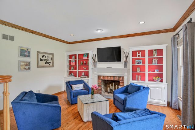 7 Huntington Lane, New Fairfield, CT 06812
