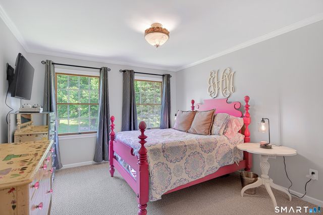7 Huntington Lane, New Fairfield, CT 06812