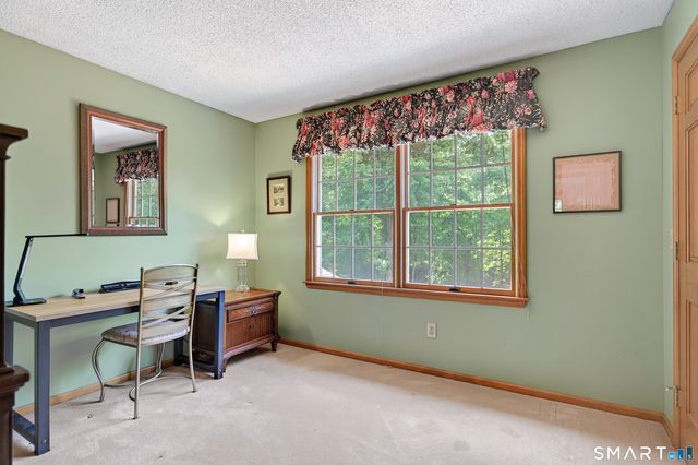 7 Huntington Lane, New Fairfield, CT 06812