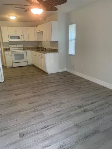 11452 OCEANSPRAY AVENUE, Englewood, FL 34224
