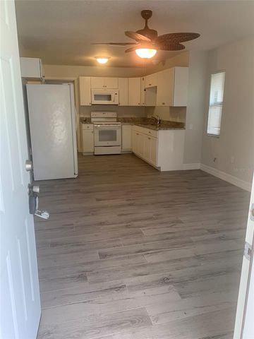 11452 OCEANSPRAY AVENUE, Englewood, FL 34224