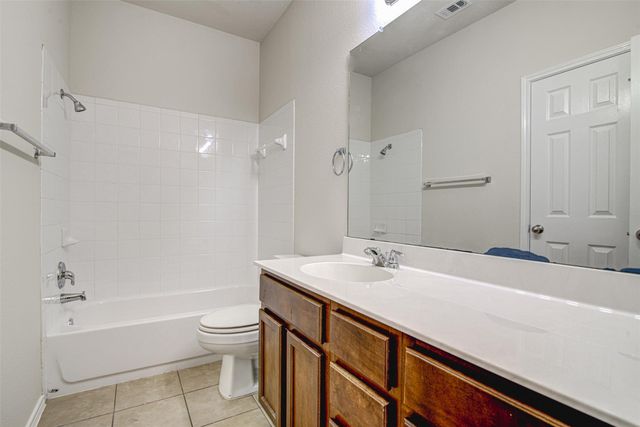 1610 Greenside DR, Round Rock, TX 78665