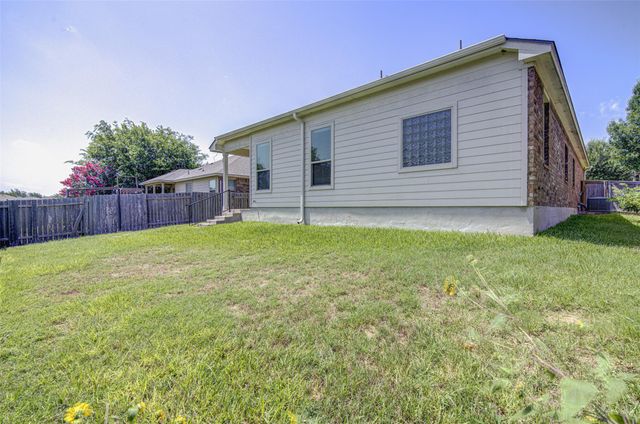 1610 Greenside DR, Round Rock, TX 78665