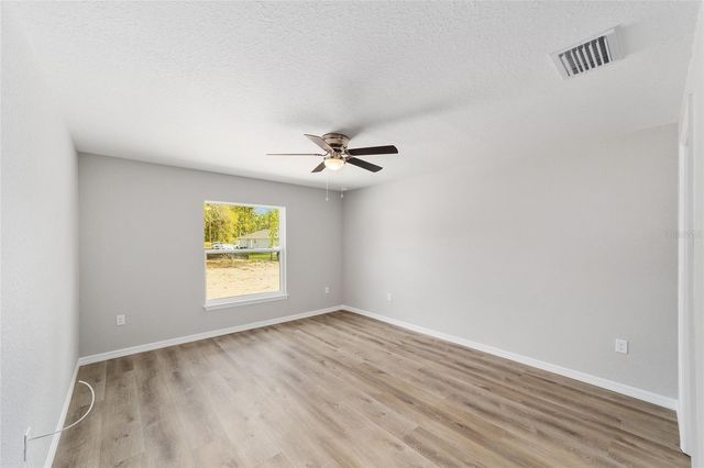 1736 W HALL PLACE, Citrus Springs, FL 34434