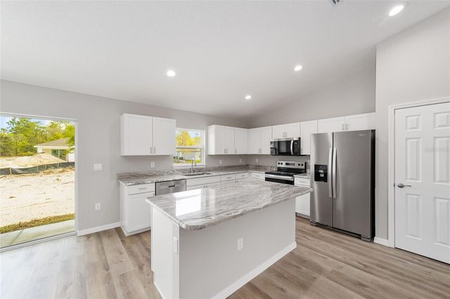 1736 W HALL PLACE, Citrus Springs, FL 34434