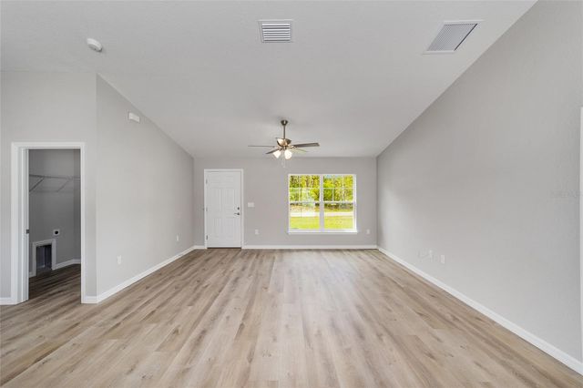 1736 W HALL PLACE, Citrus Springs, FL 34434