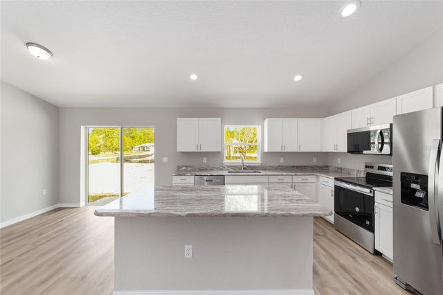 1736 W HALL PLACE, Citrus Springs, FL 34434
