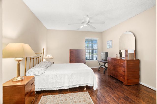 18900 Stewart Circle 7, Boca Raton, FL 33496