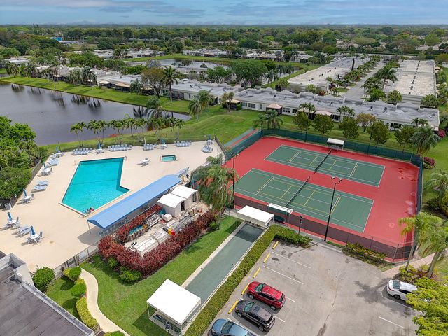 18900 Stewart Circle 7, Boca Raton, FL 33496
